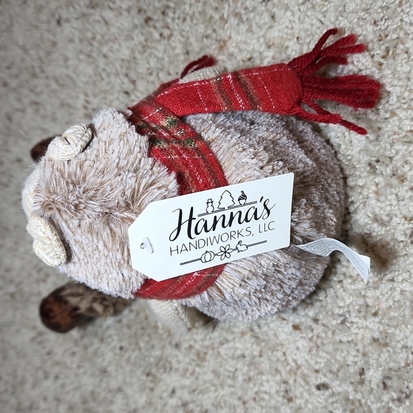 Hanna's Handiworks Holiday Figurine - Picture 5 of 5